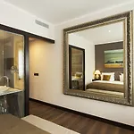 Hotel Quentin Boutique 4*