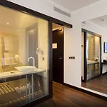 Quentin Boutique 4*