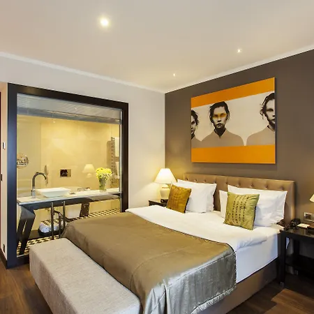 Quentin Boutique Hotel