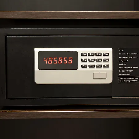 كوينتين البوتيكي 4*