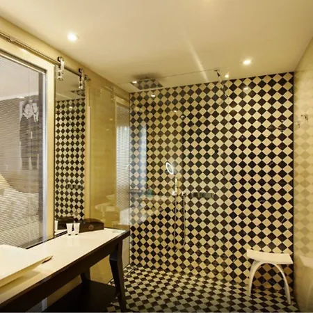 Ξενοδοχείο Quentin Boutique 4*